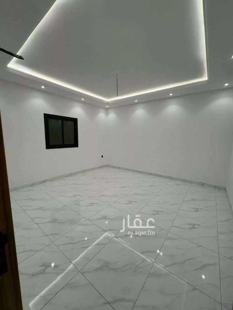 5 bedroom apartment in Al Marwa 4