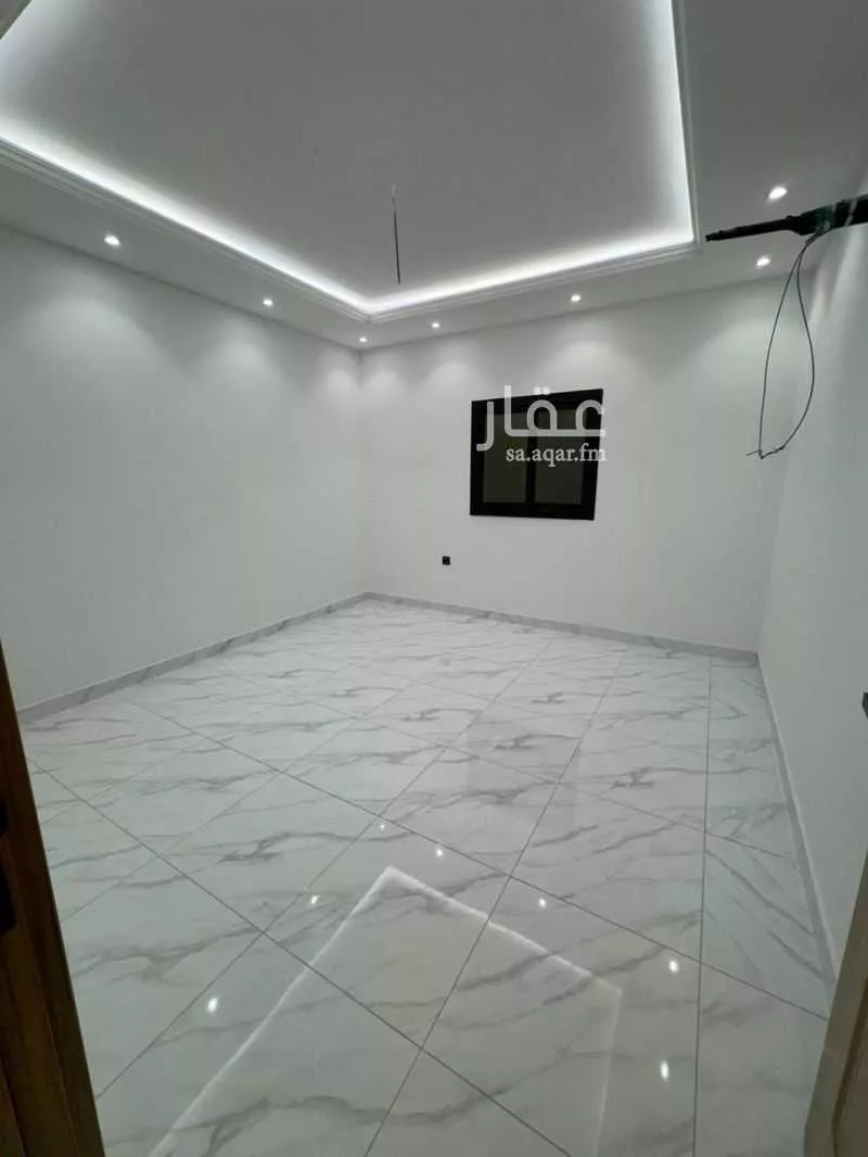 5 bedroom apartment in Al Marwa 9