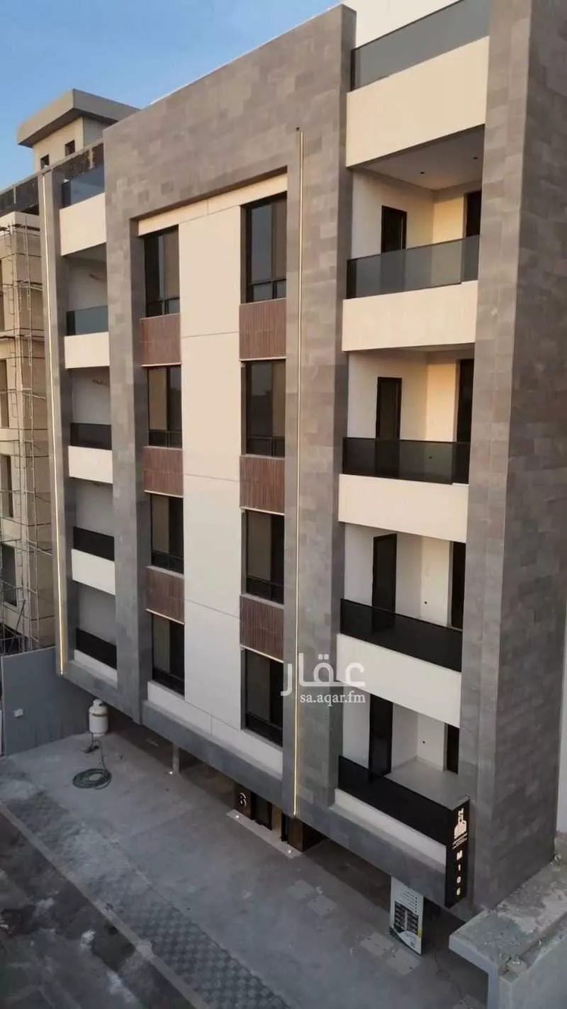 6 bedroom apartment in Al Salamah 11