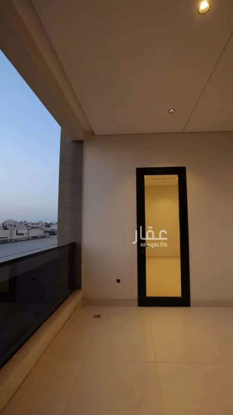 6 bedroom apartment in Al Salamah 12