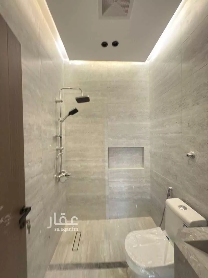 4 bedroom apartment in Al Rawdah 6