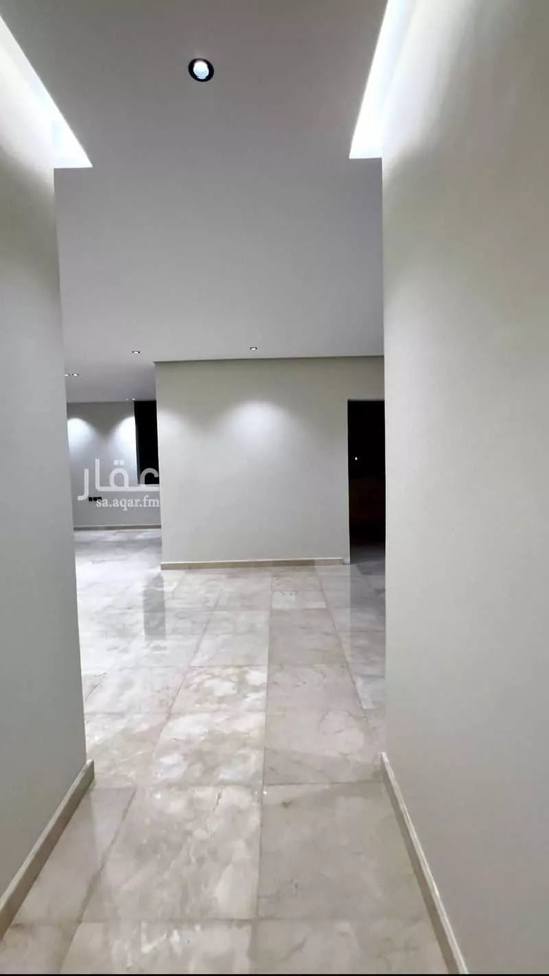 4 bedroom apartment in Al Rawdah 9