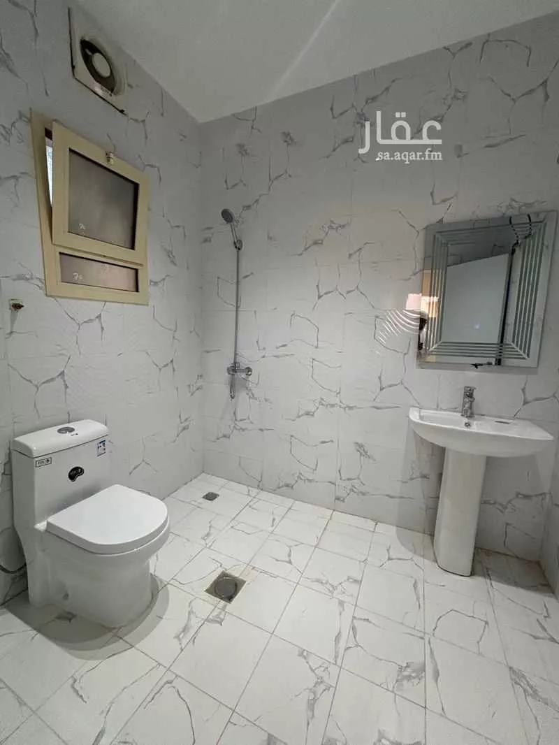 5 bedroom apartment in Muraykh 4