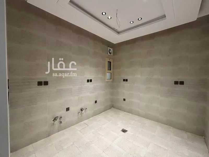 5 bedroom apartment in Muraykh 8