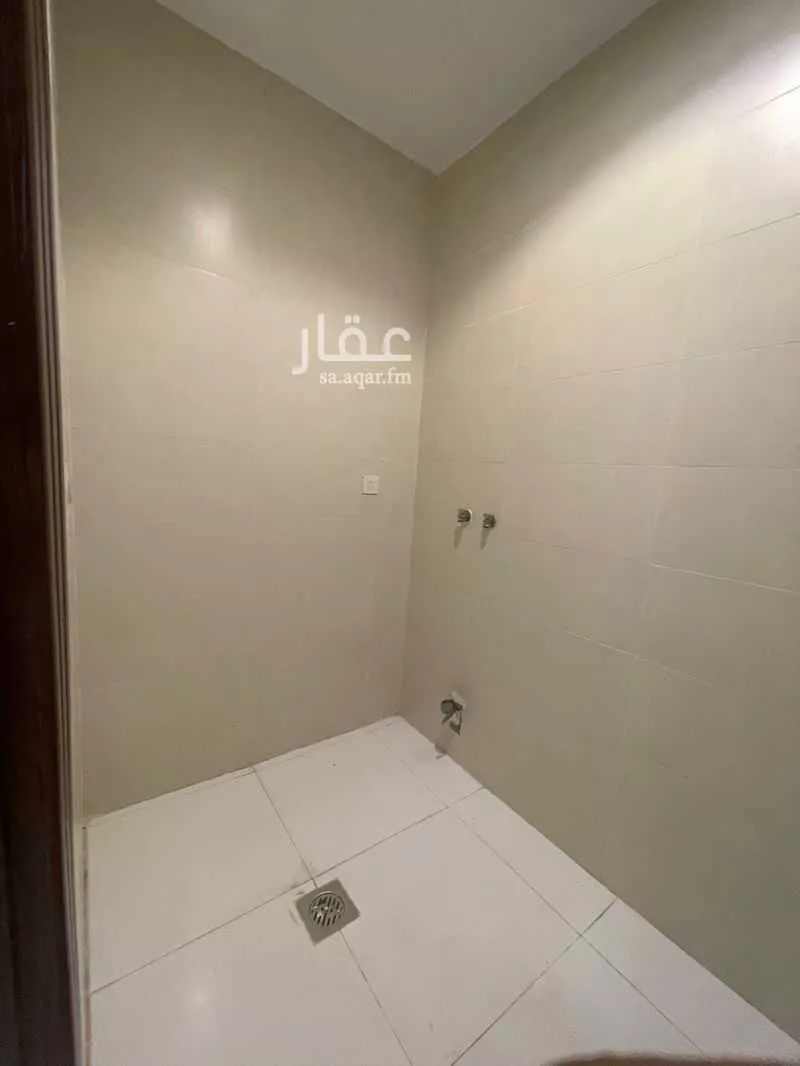 5 bedroom apartment in Al Wahah 4