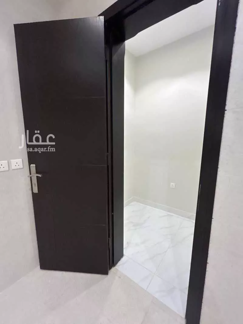 شقة 5 غرف في مشرفة 17