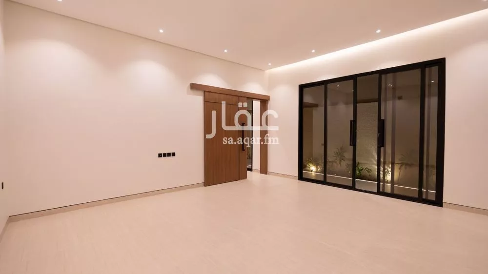 6 bedroom villa in Ash Shulah 2