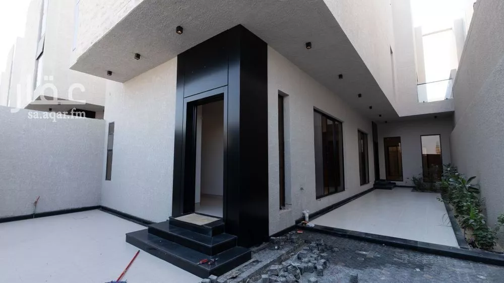 6 bedroom villa in Ash Shulah 15