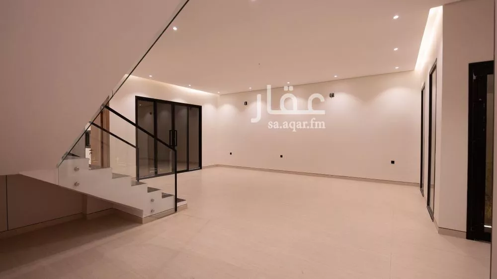 6 bedroom villa in Ash Shulah 17