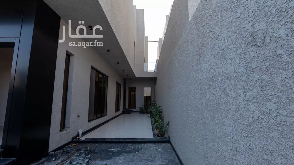 6 bedroom villa in Ash Shulah 18