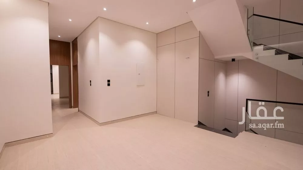 6 bedroom villa in Ash Shulah 3