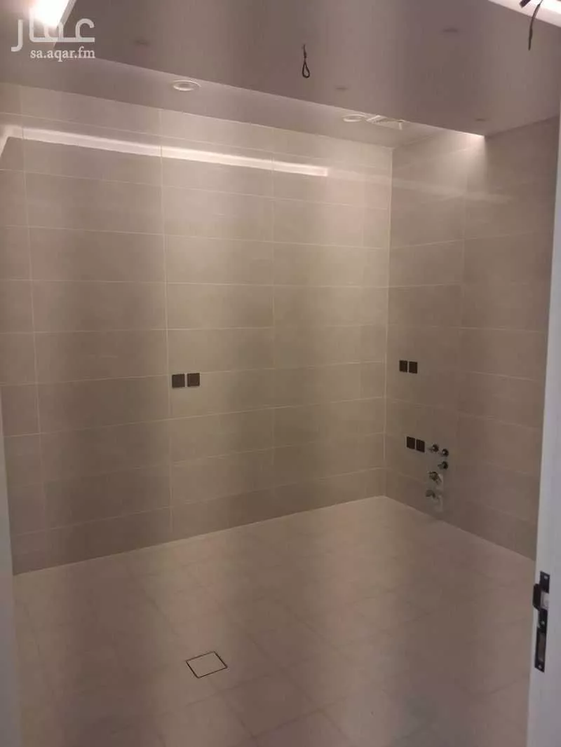 5 bedroom apartment in Al Salamah 7