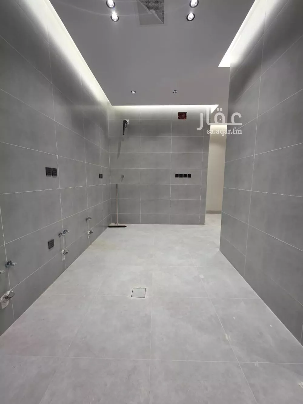 4 bedroom apartment in Al Rawdah 4