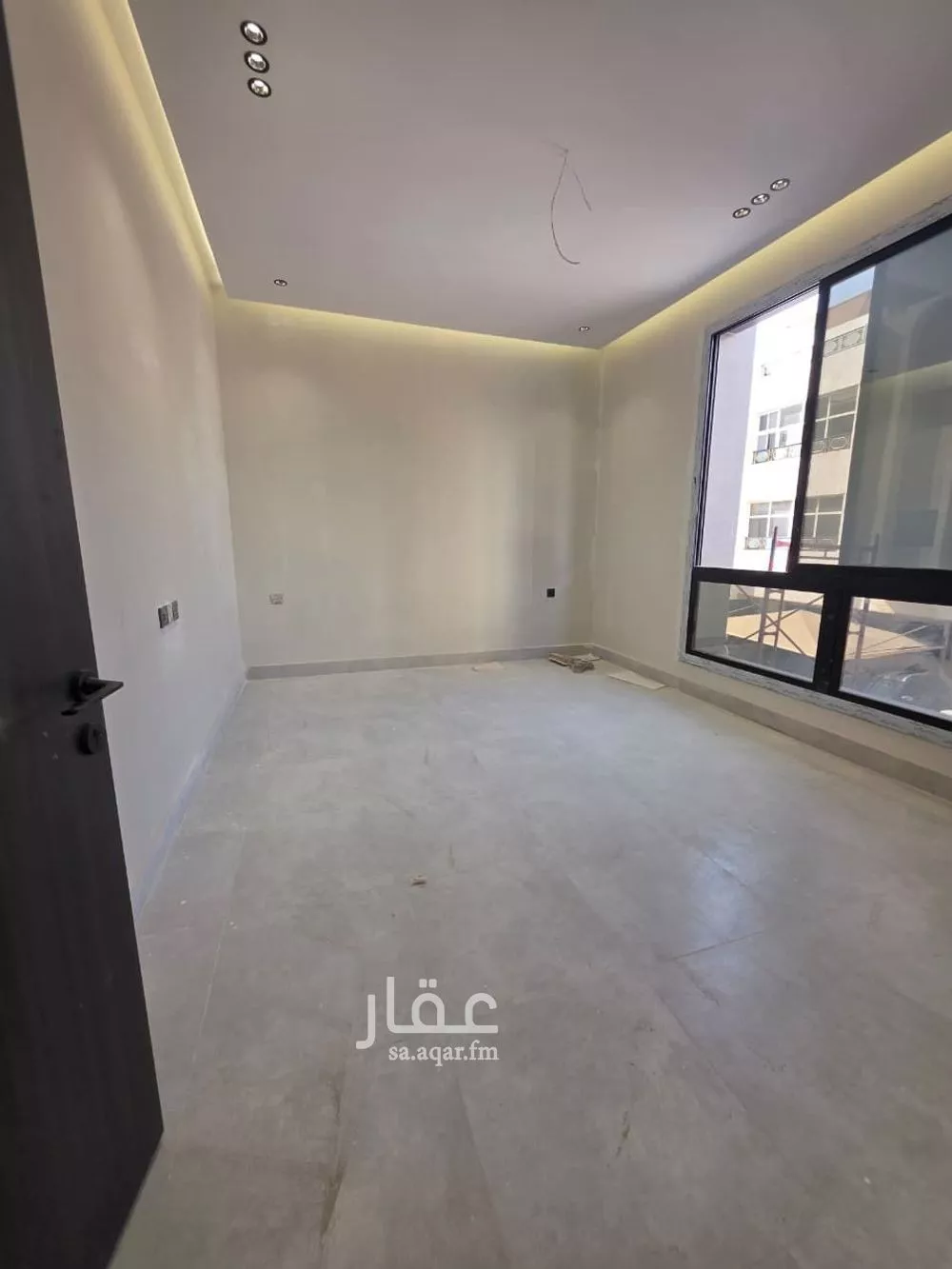 4 bedroom apartment in Al Rawdah 6
