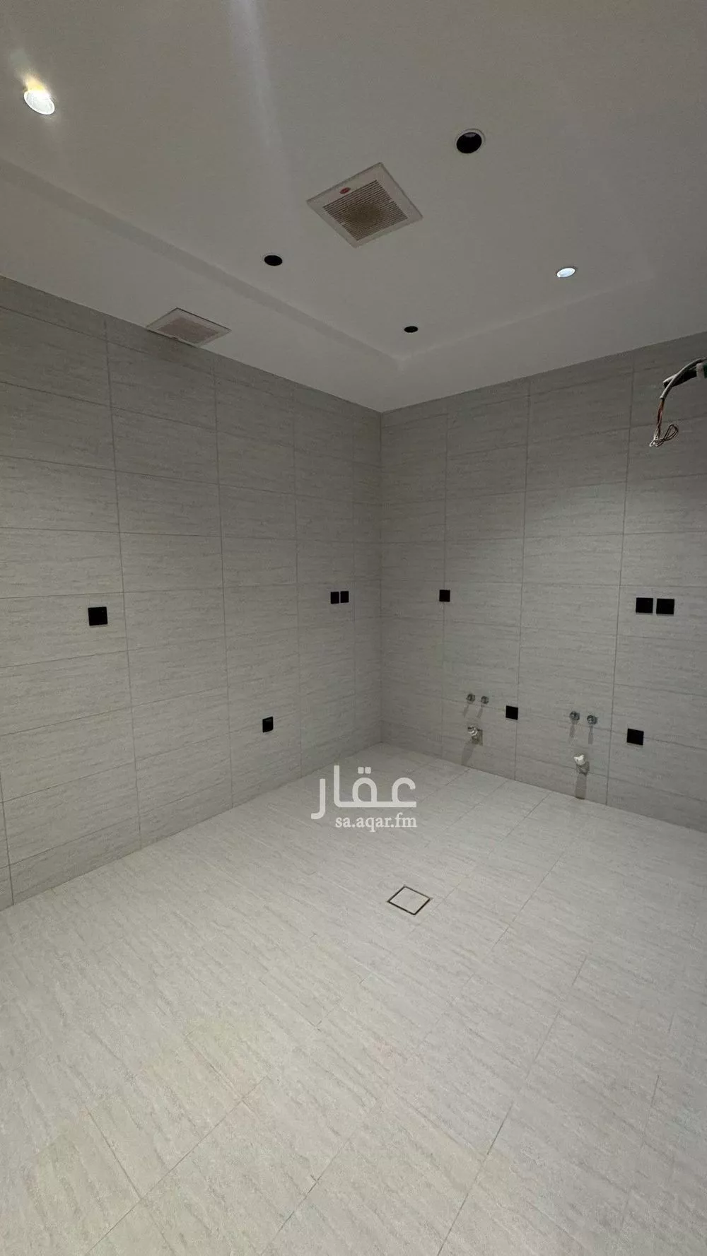 6 bedroom apartment in Al Marwa 10