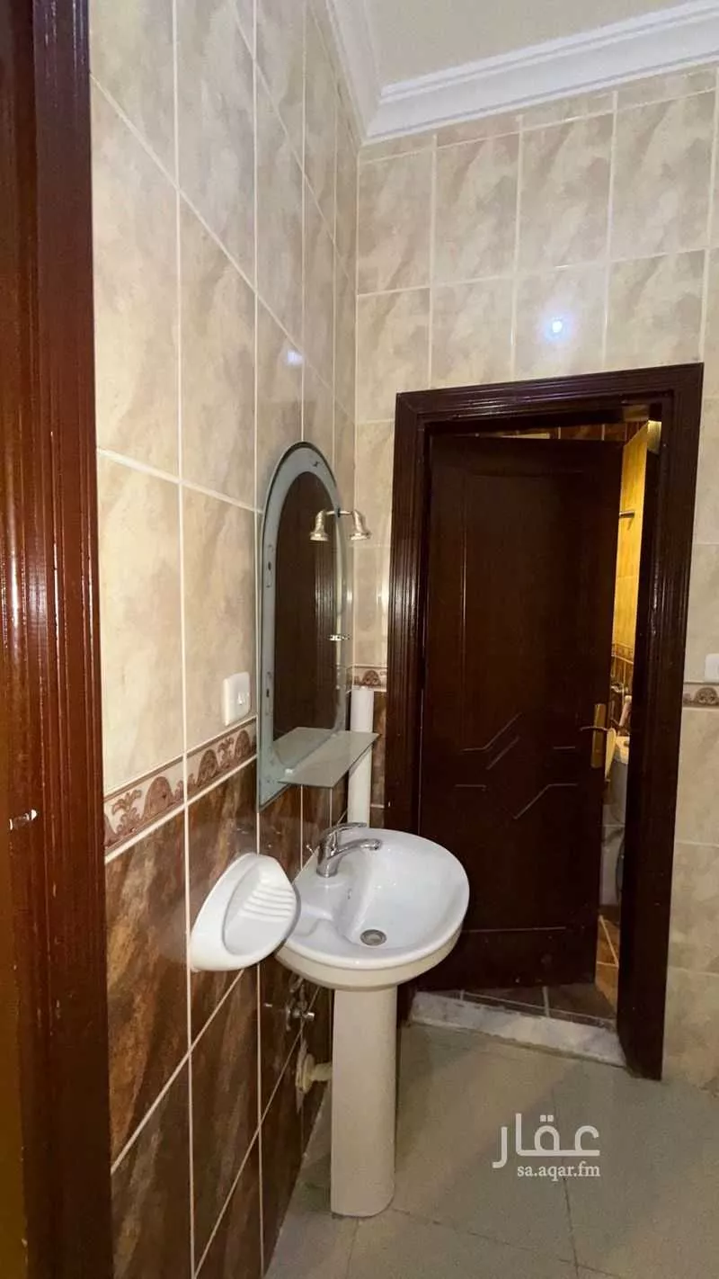 4 bedroom apartment in Al Rabwa 12