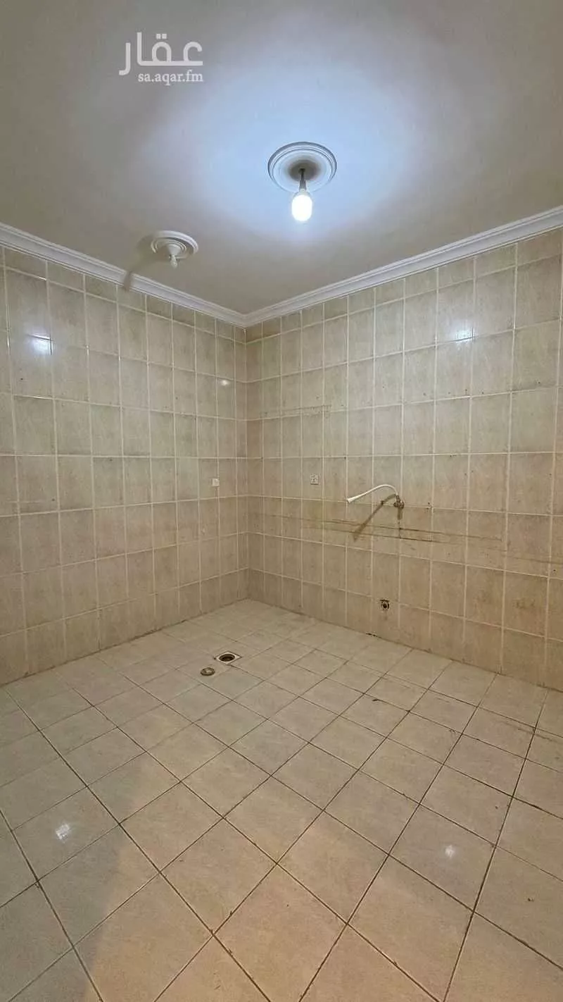 4 bedroom apartment in Al Rabwa 8