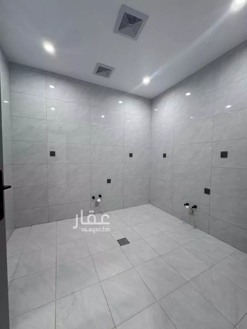 4 bedroom apartment in Al Zahra 4