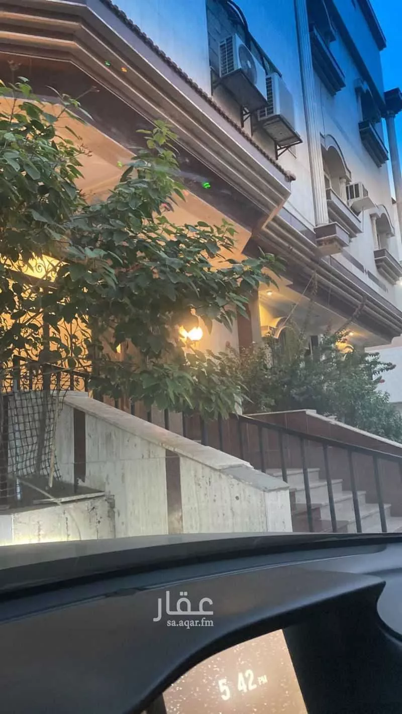 3 bedroom apartment in Al Marwa 12