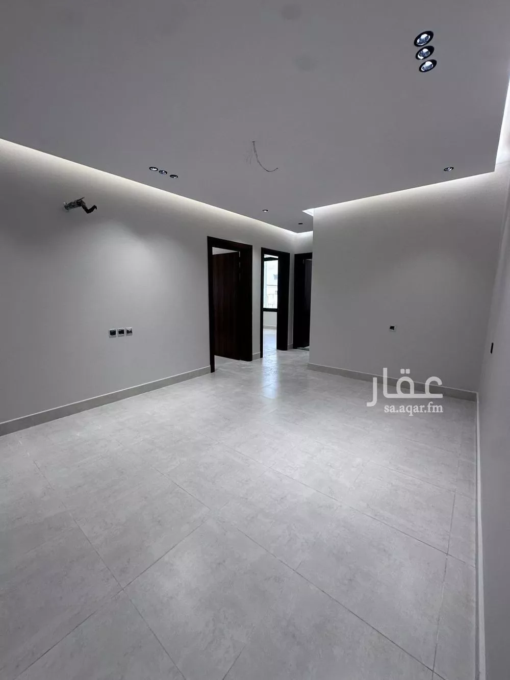 4 bedroom apartment in Al Naeem 8