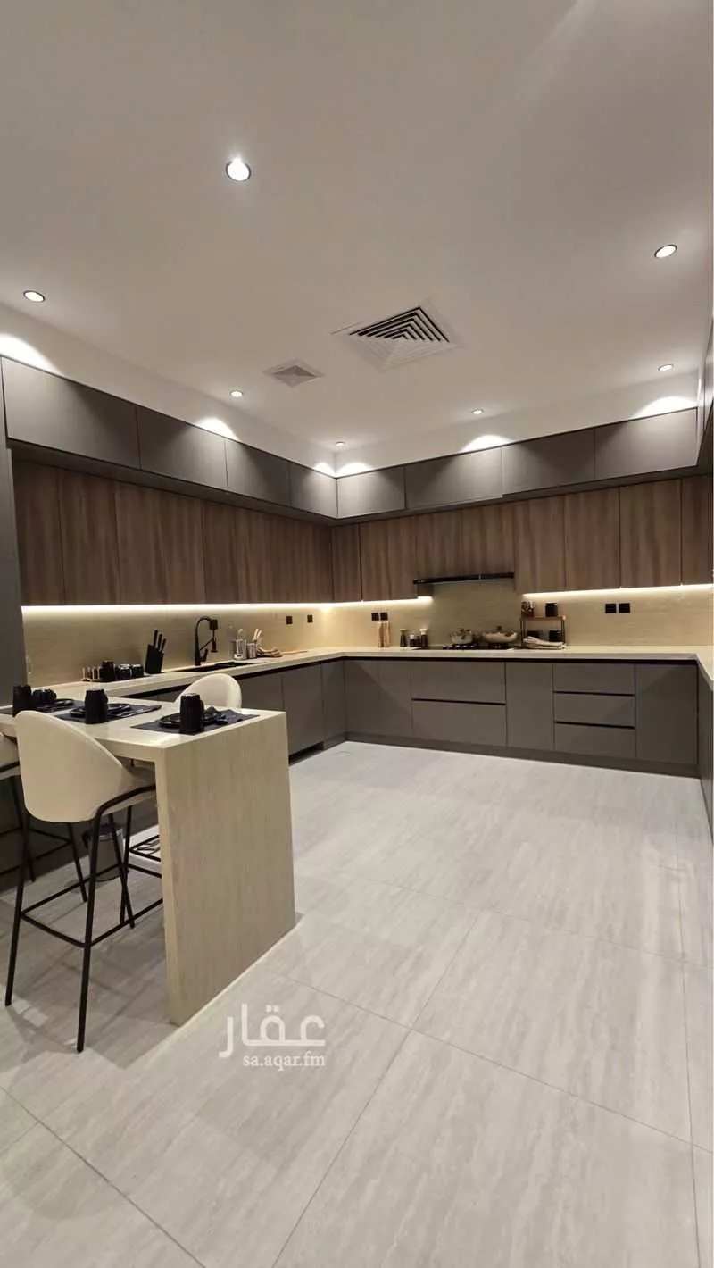 7 bedroom apartment in Al Ruwais 11