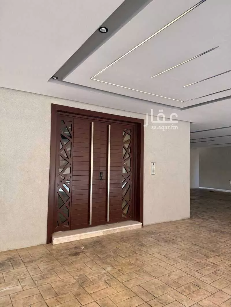 4 bedroom apartment in Al Rawdah 8