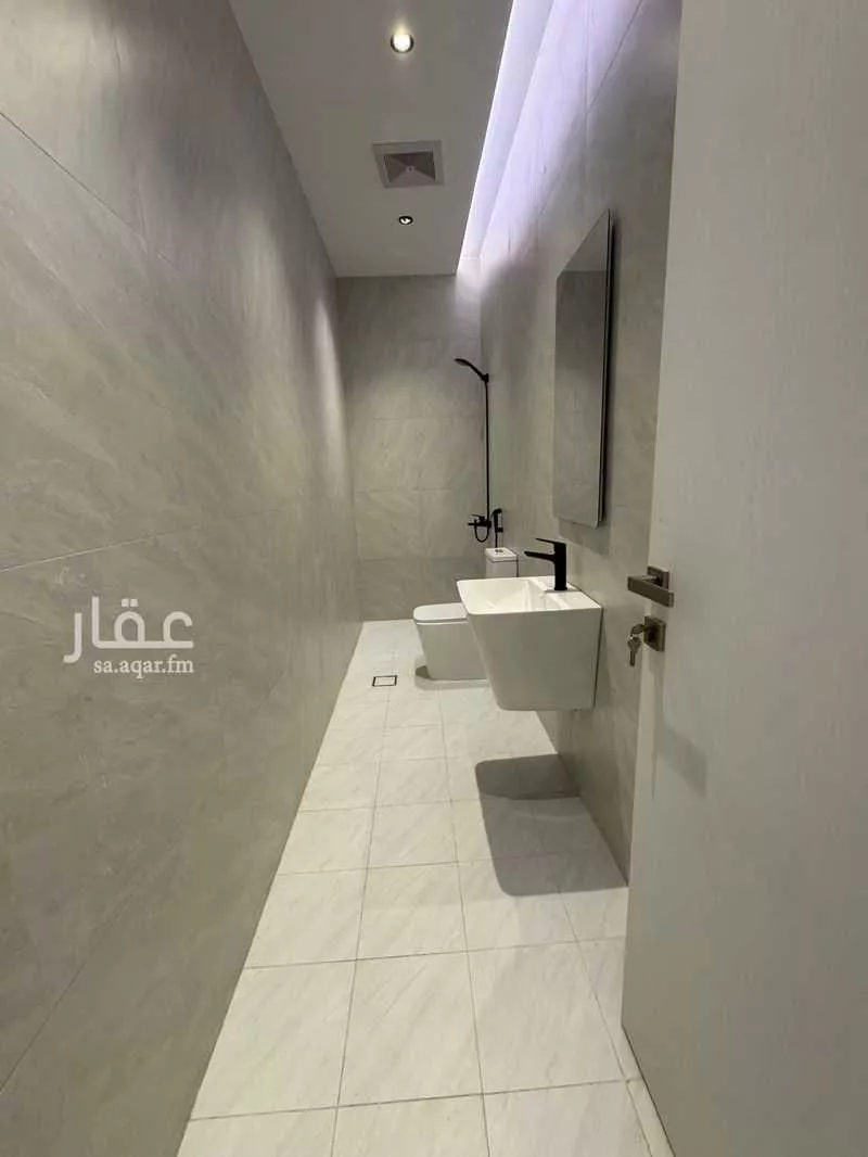 5 bedroom apartment in Taibah 12