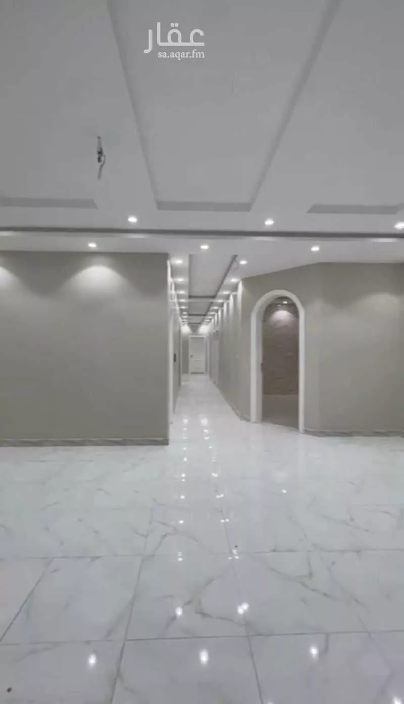 6 bedroom apartment in Al Wurud 8