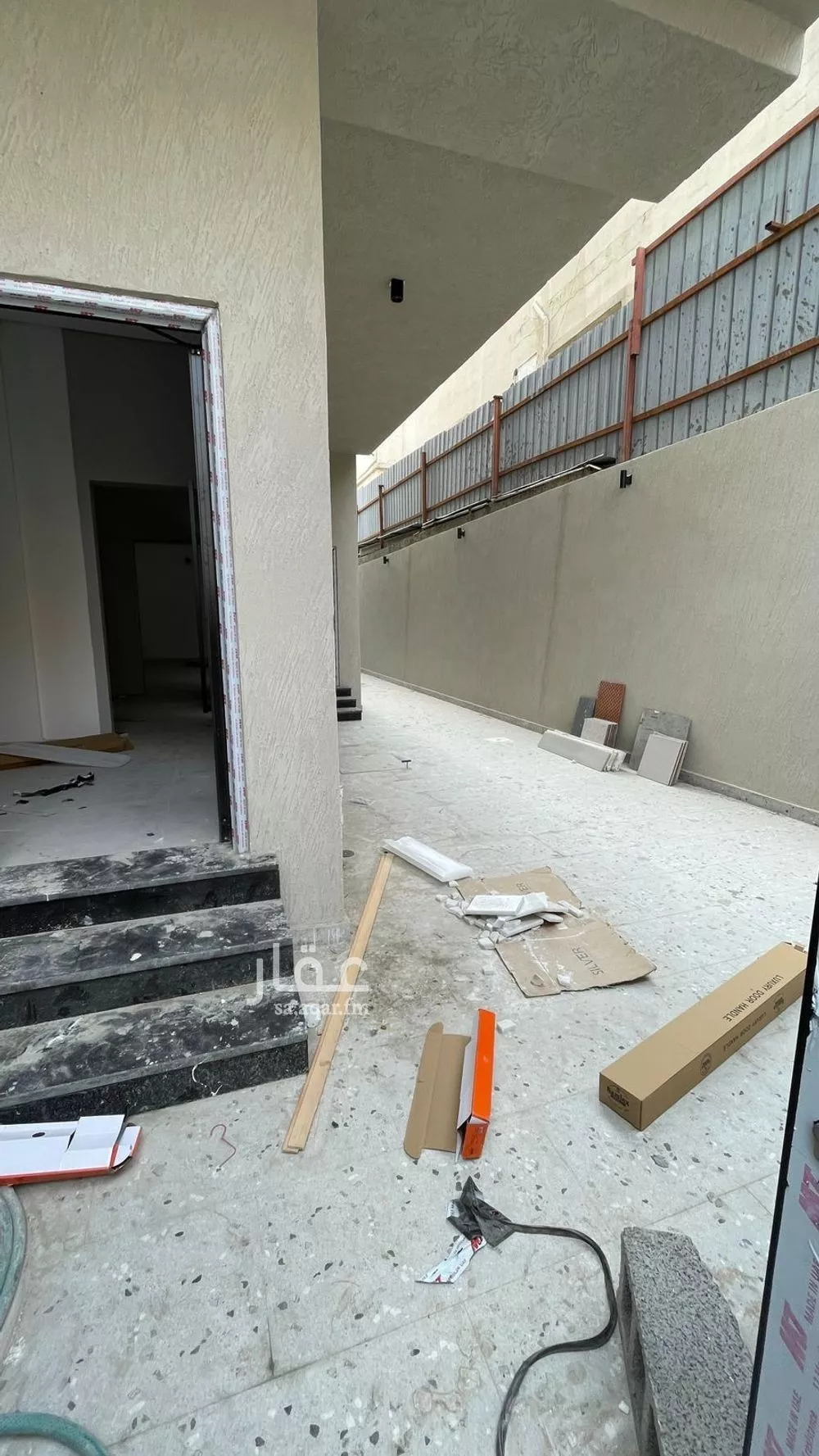 5 bedroom villa in Al Jalawiyah 2