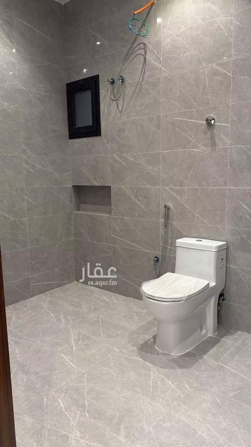 6 bedroom apartment in Ar Rayan 11