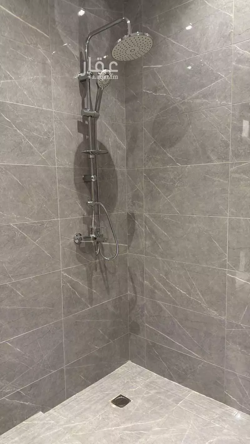 6 bedroom apartment in Ar Rayan 4