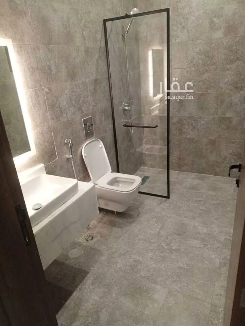شقة 4 غرف في طيبة 12