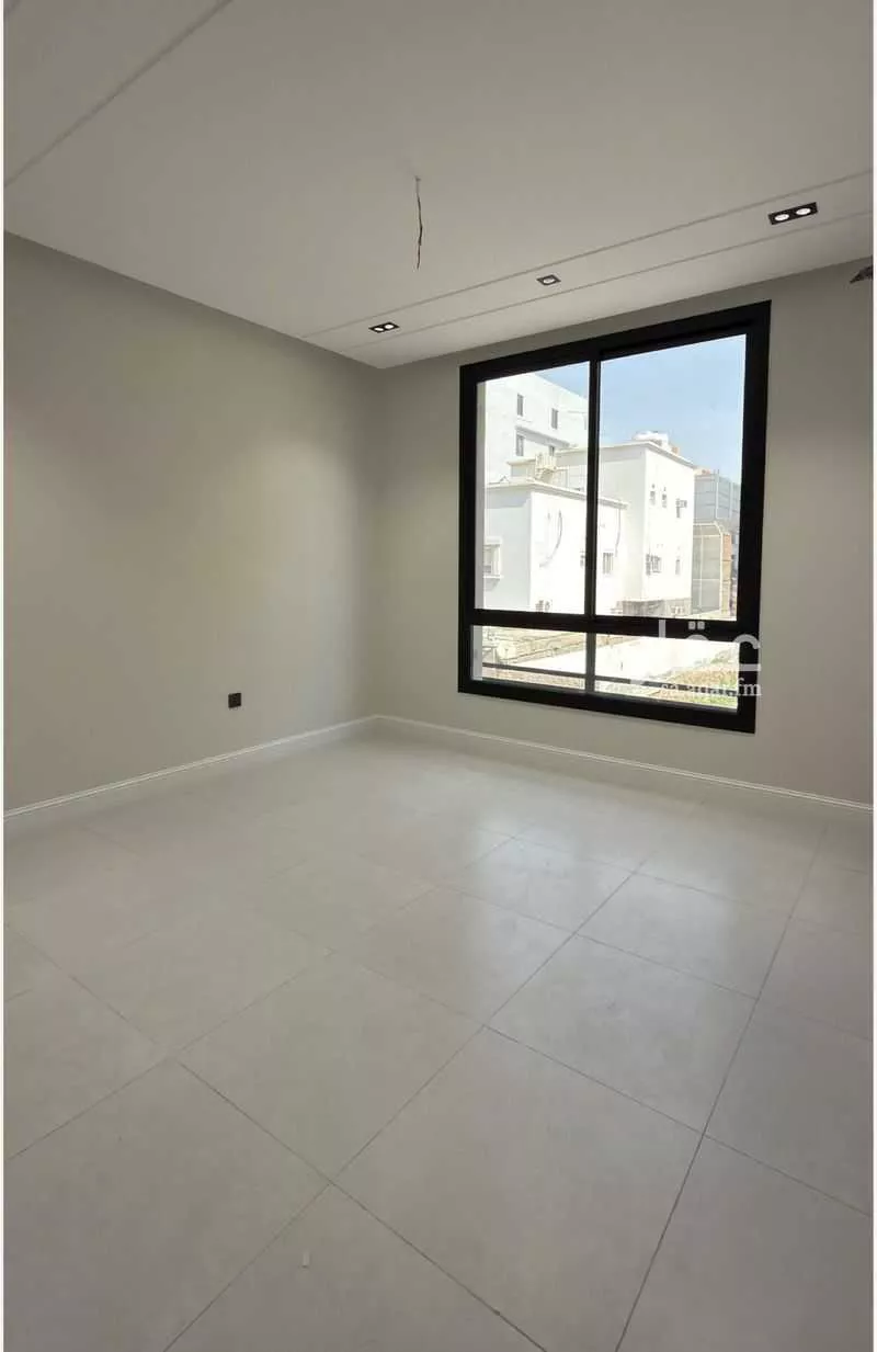 3 bedroom apartment in Al Salamah 7