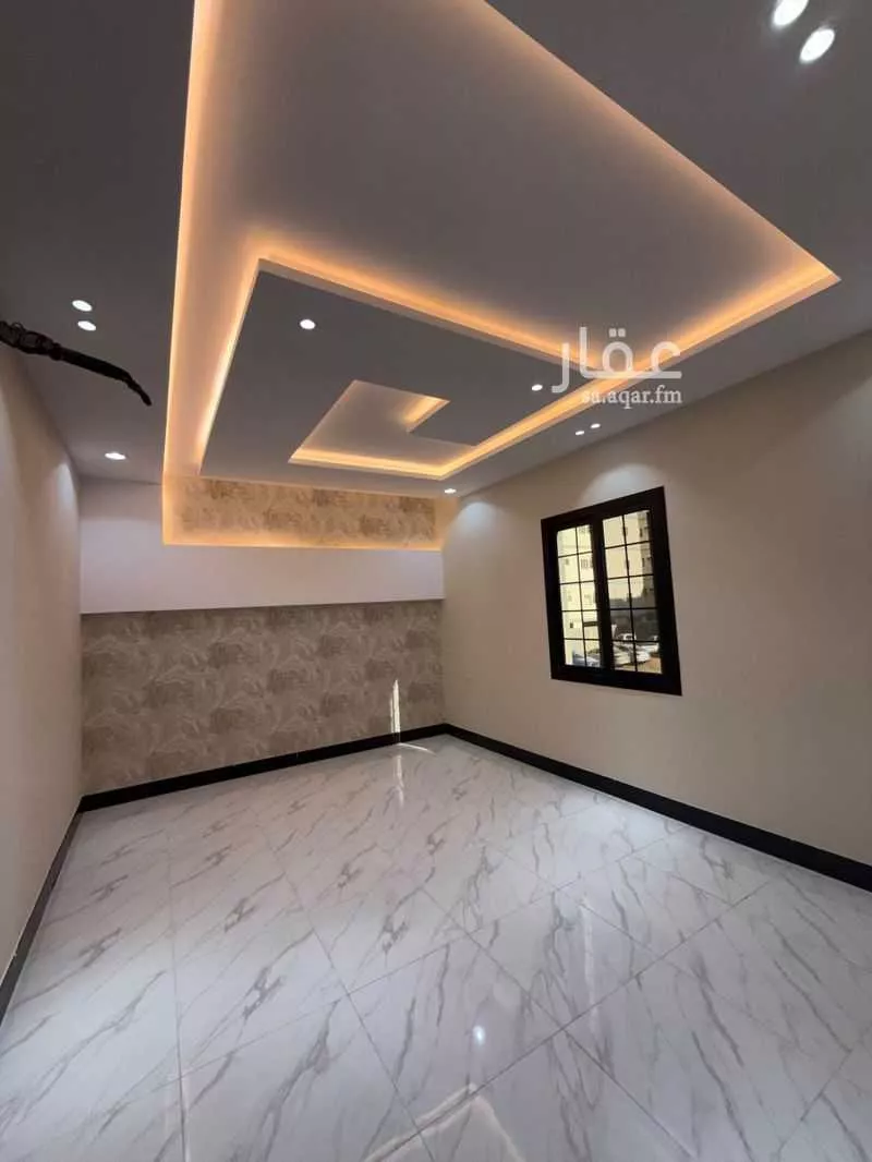 4 bedroom apartment in Muraykh 4