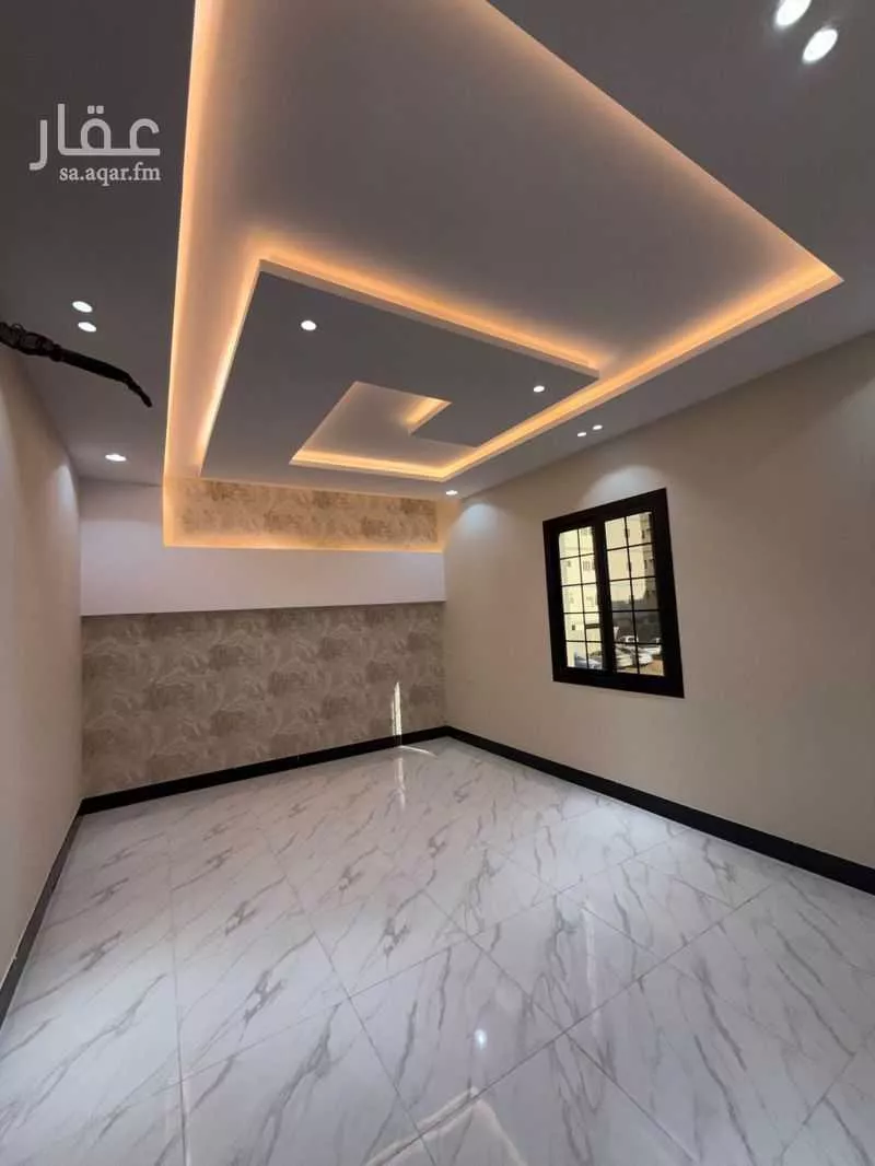 4 bedroom apartment in Muraykh 7