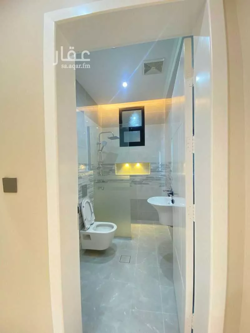 5 bedroom apartment in Al Salamah 7
