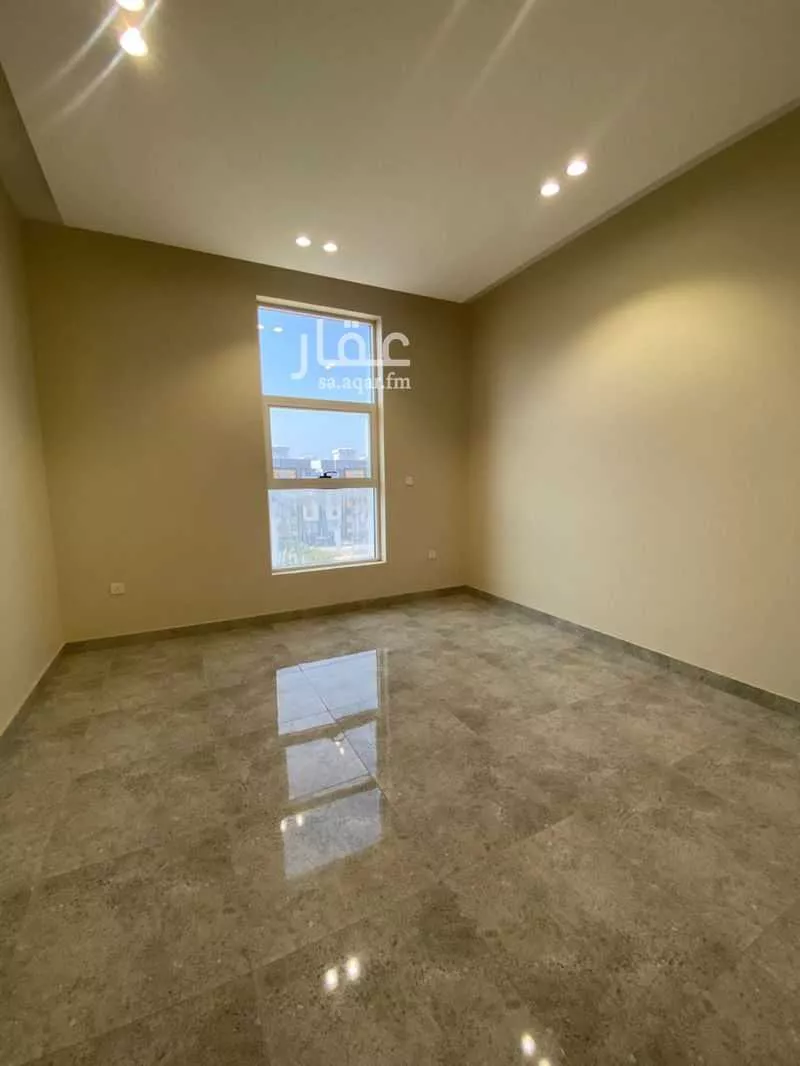 5 bedroom apartment in Al Marwa 8