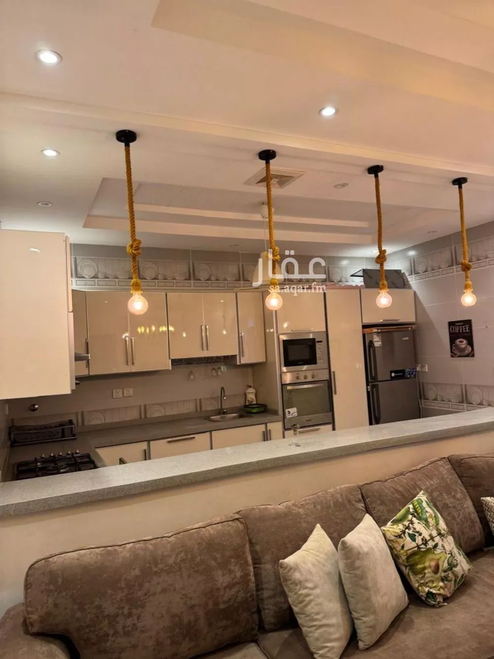 4 bedroom apartment in Muraykh 2