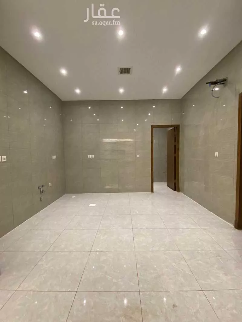 7 bedroom apartment in Al Wurud 6
