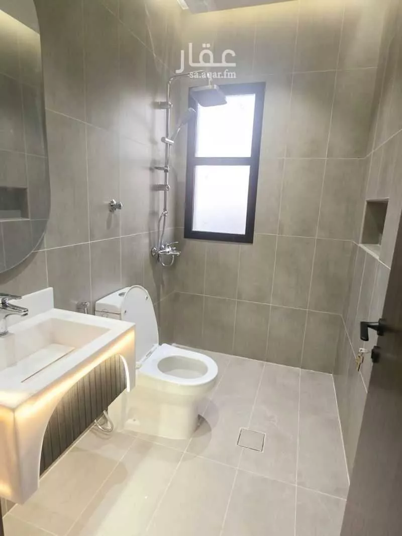 3 bedroom apartment in Al Salamah 7
