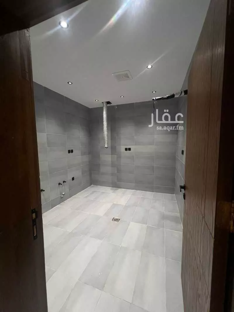 شقة 4 غرف في الزهراء 11