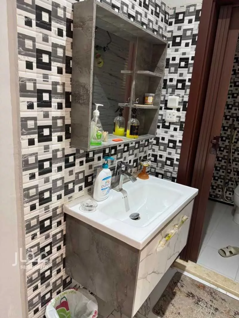 4 bedroom apartment in Muraykh 2