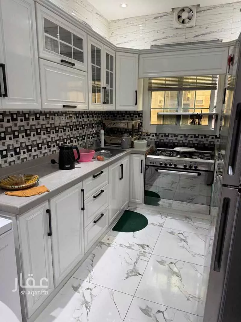 4 bedroom apartment in Muraykh 6