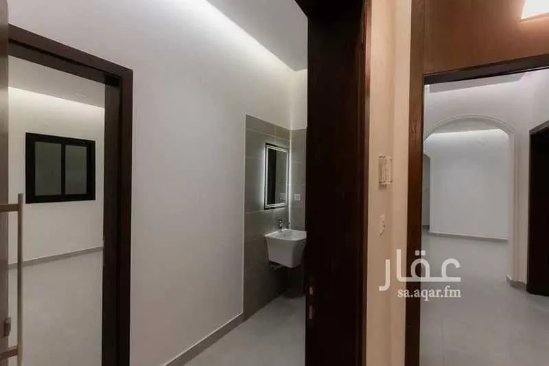 شقة 4 غرف في النزهة 8