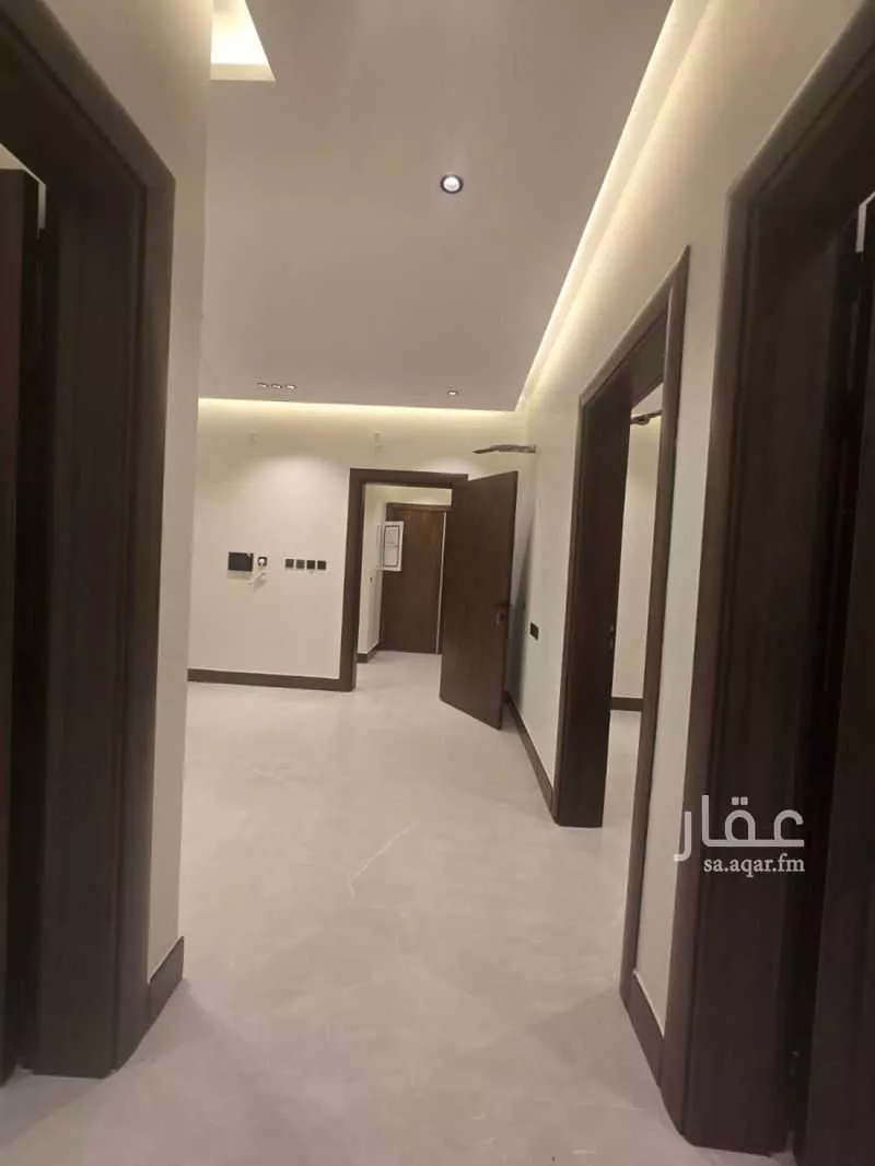 شقة 4 غرف في الروضة 8