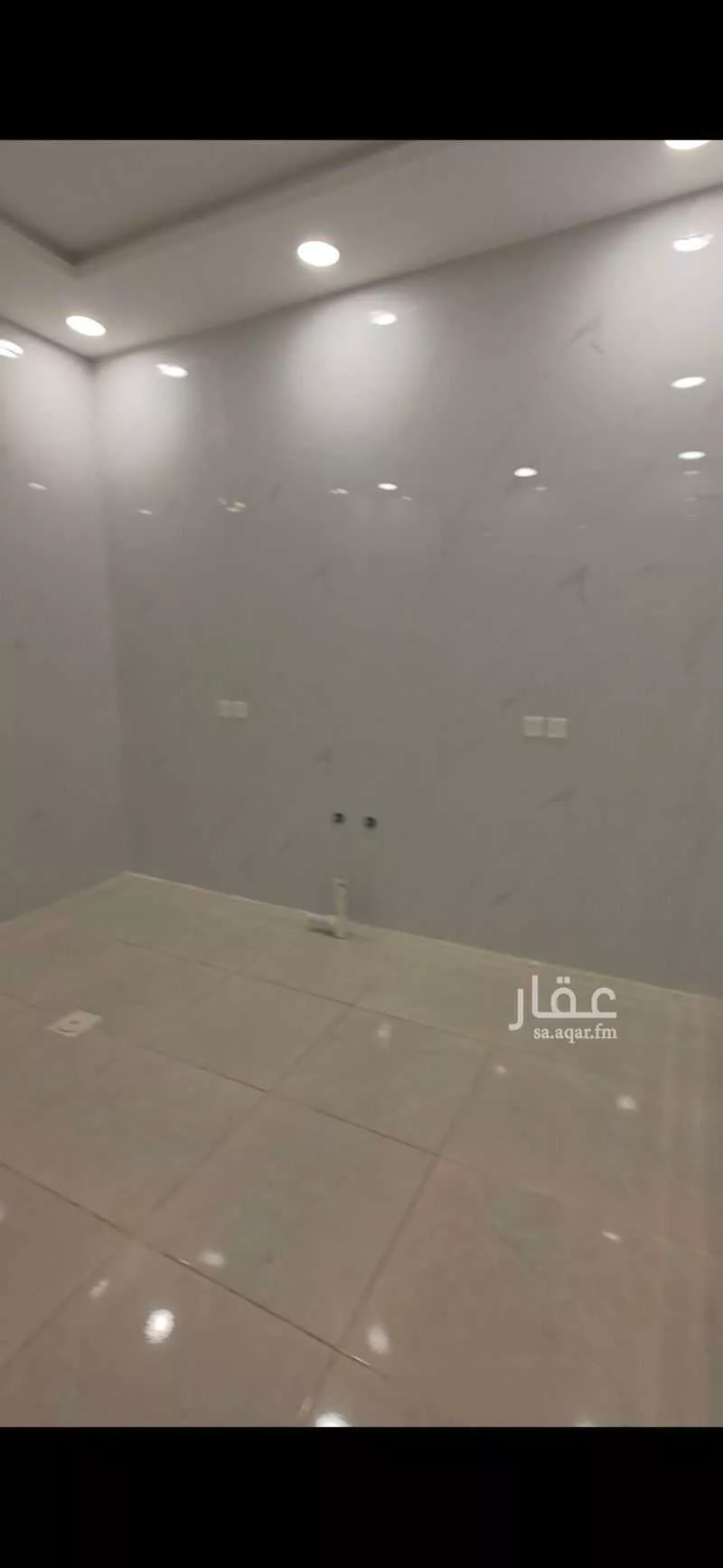 شقة 5 غرف في الواحة 4