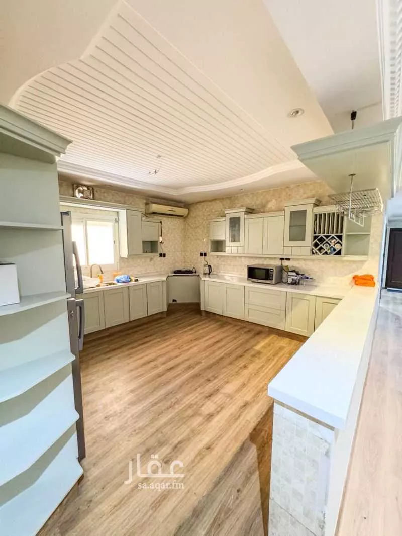 4 bedroom apartment in Al Marwa 3