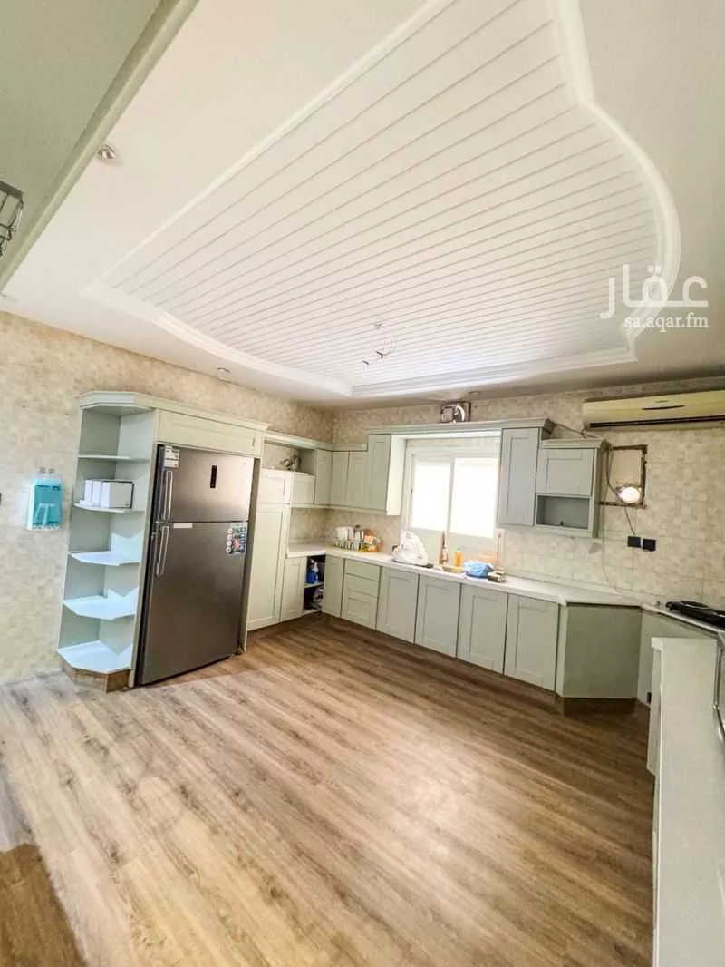 4 bedroom apartment in Al Marwa 6