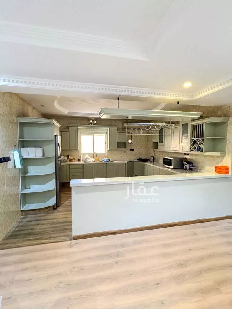4 bedroom apartment in Al Marwa 7