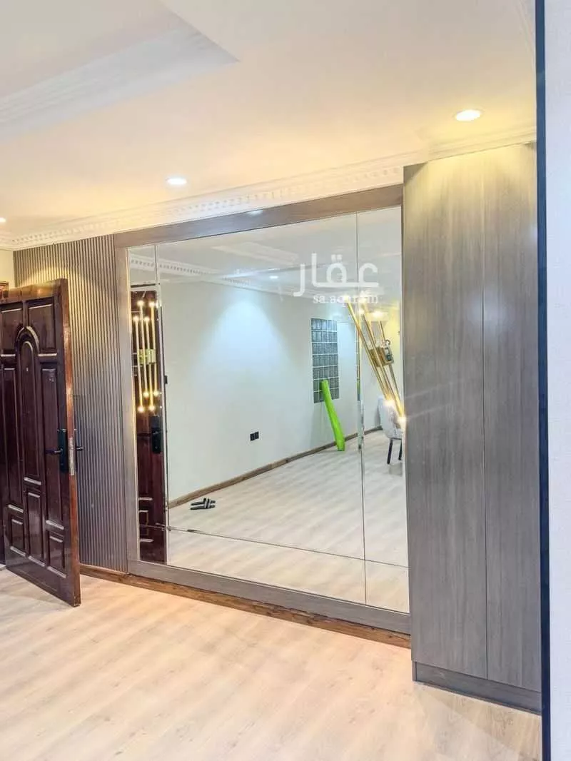 4 bedroom apartment in Al Marwa 8